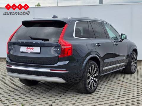 2022 Volvo XC90 — sličica 4