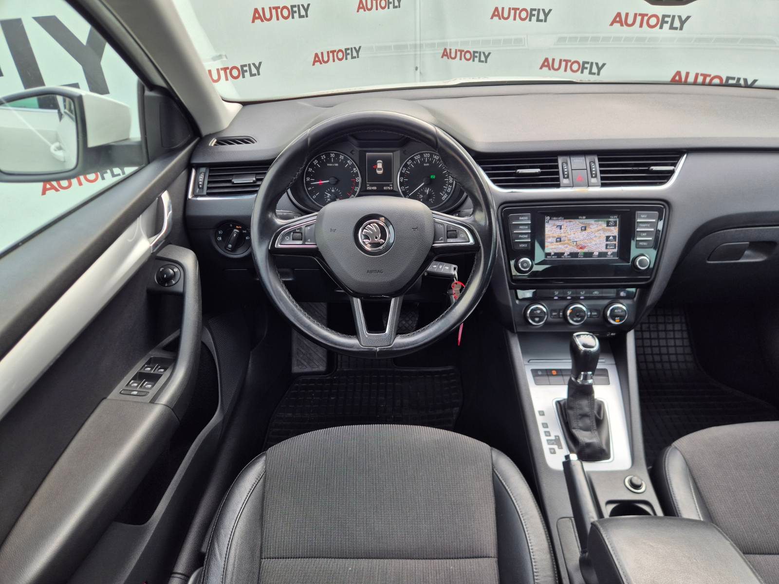 2014 Škoda Octavia — fotografija 17