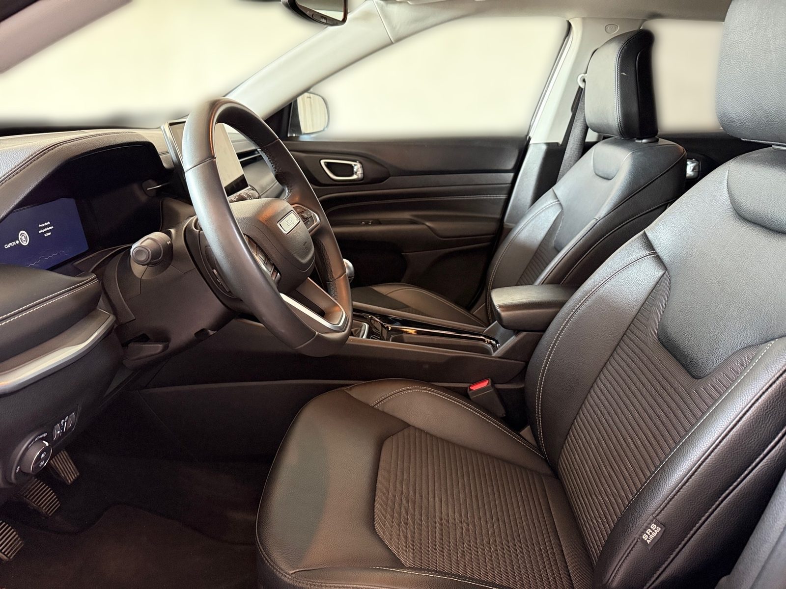 2023 Jeep Compass — fotografija 14