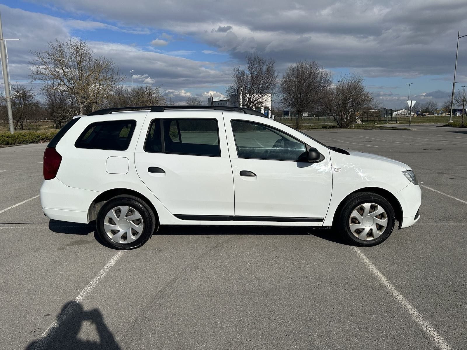 2020 Dacia Logan — fotografija 5