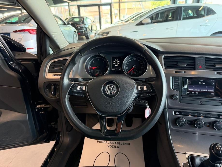 2013 Volkswagen Golf — fotografija 17