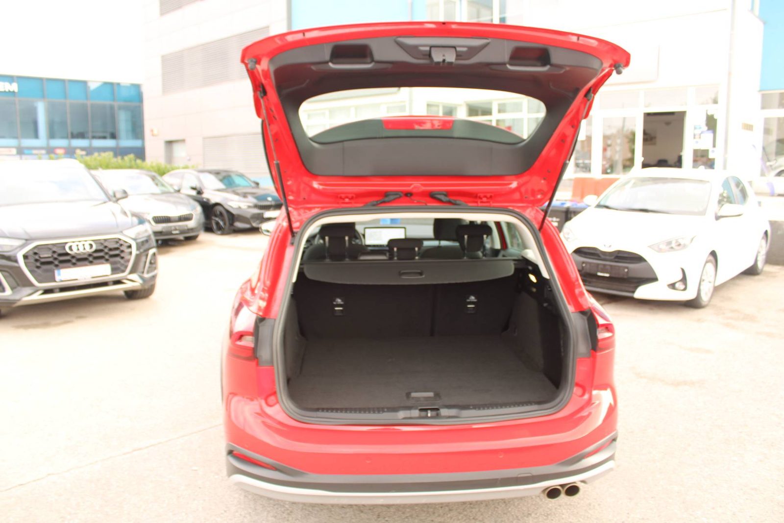 2022 Ford Focus karavan — fotografija 9
