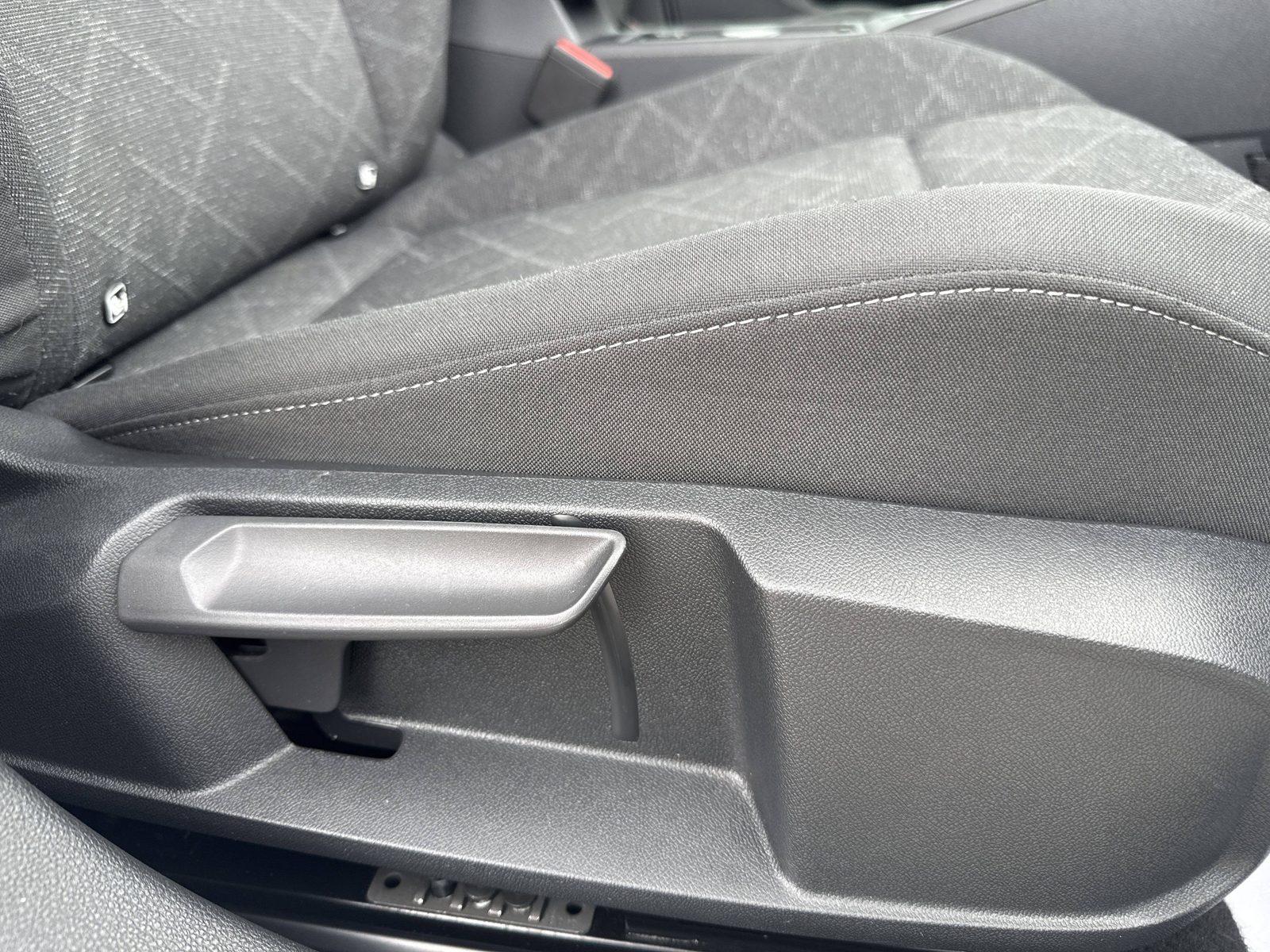 2024 Volkswagen Golf — fotografija 22