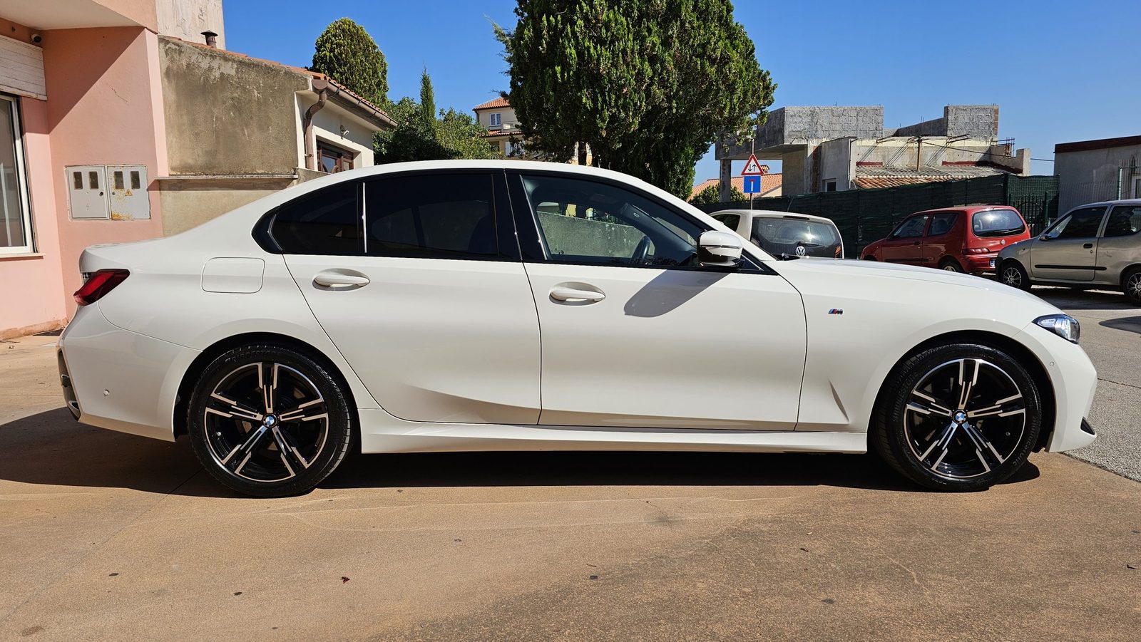 2024 BMW Serija 3 M Sport — fotografija 4