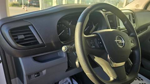 2022 Opel Vivaro — sličica 18