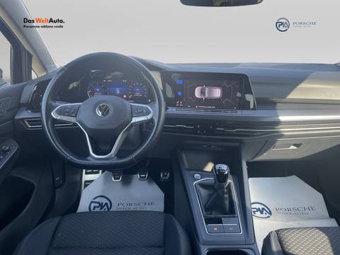 2021 Volkswagen Golf — sličica 12