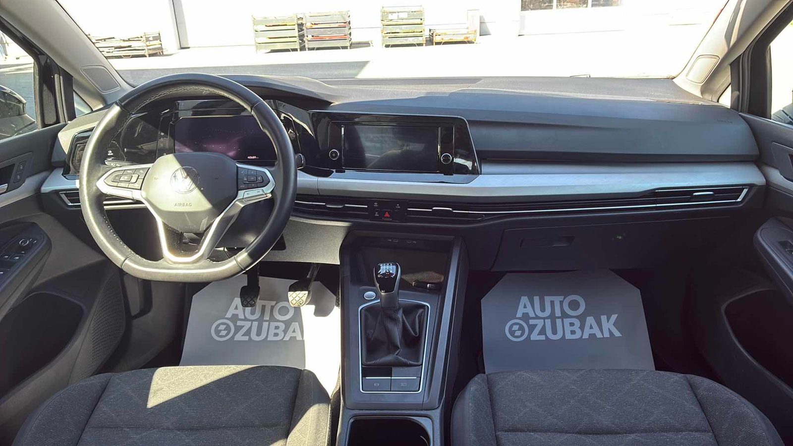 2024 Volkswagen Golf — fotografija 11