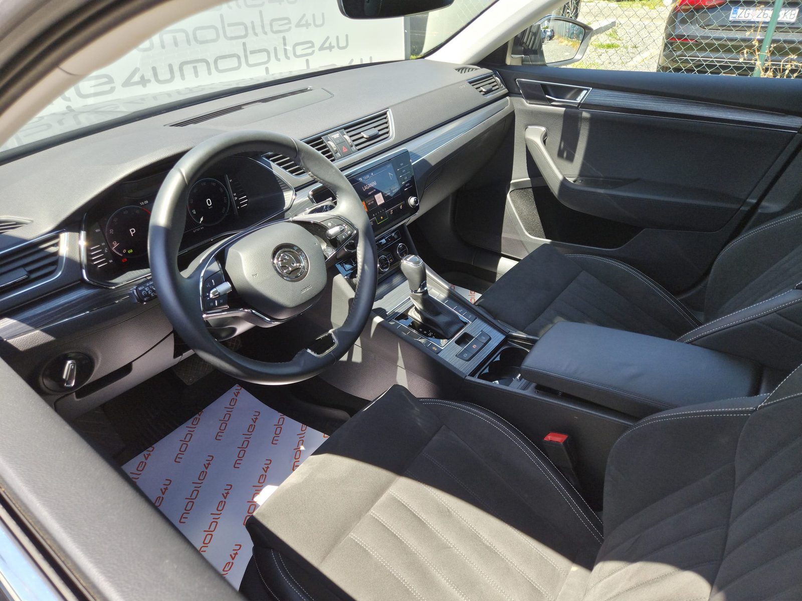 2023 Škoda Superb — fotografija 6