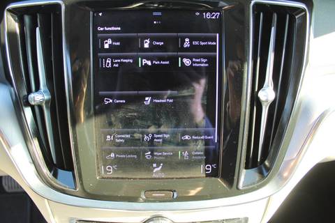 2021 Volvo V60 — sličica 20