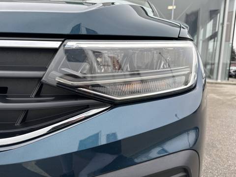 2021 Volkswagen Tiguan — sličica 14