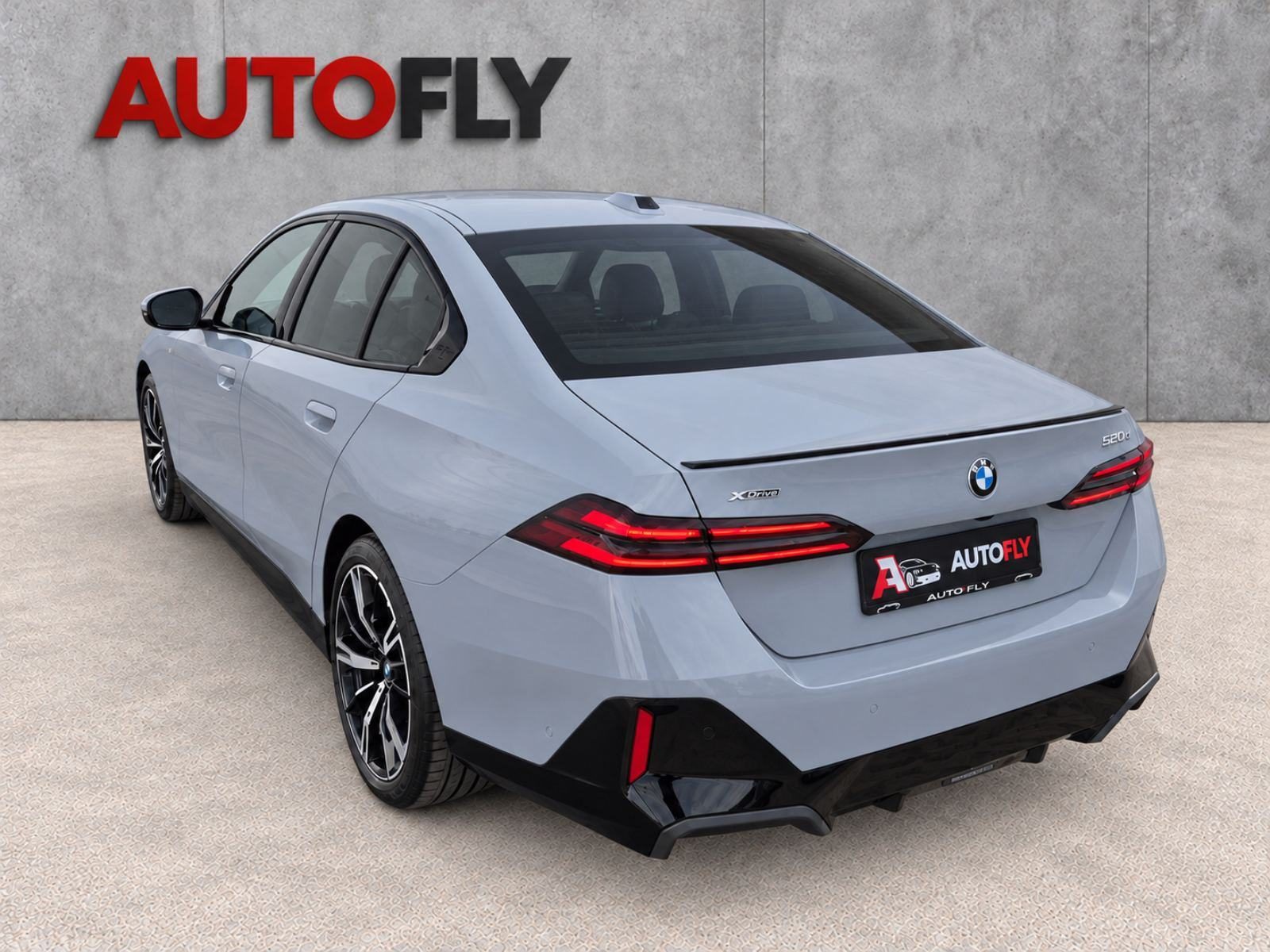 2025 BMW Serija 5 M Sport — fotografija 6
