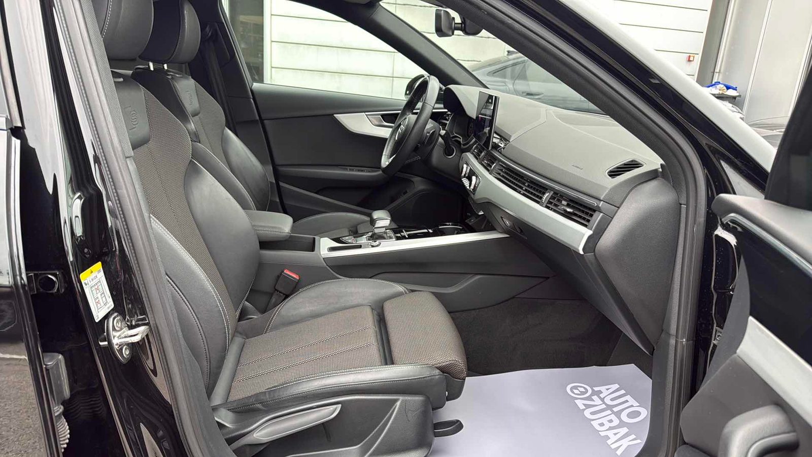 2022 Audi A4 — fotografija 9