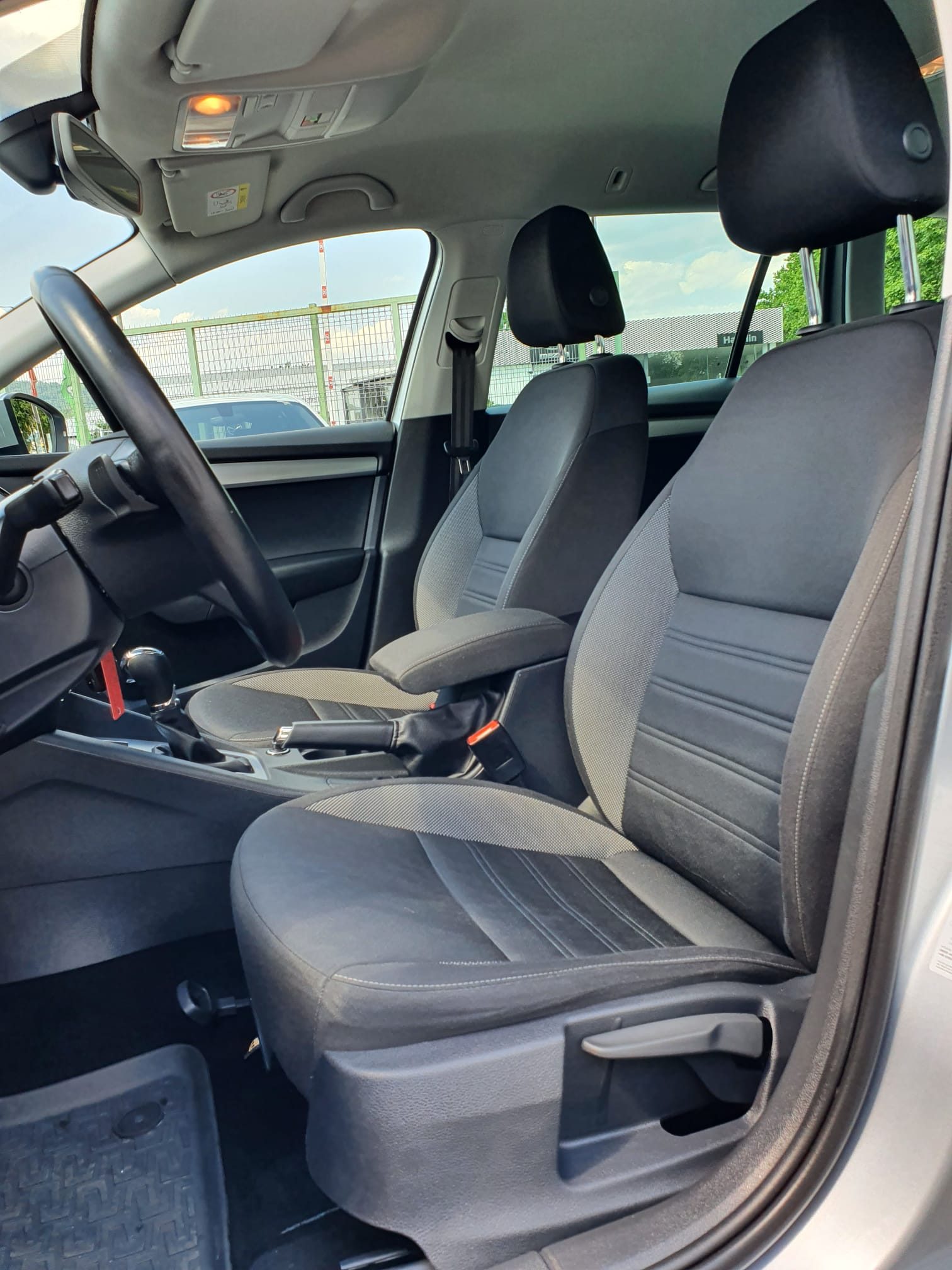 2018 Škoda Octavia Combi — fotografija 17