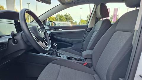 2022 Volkswagen Golf — sličica 3