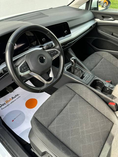 2022 Volkswagen Golf — sličica 11