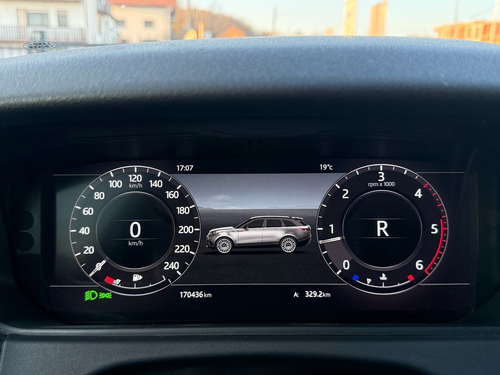 2018 Land Rover Velar — fotografija 16