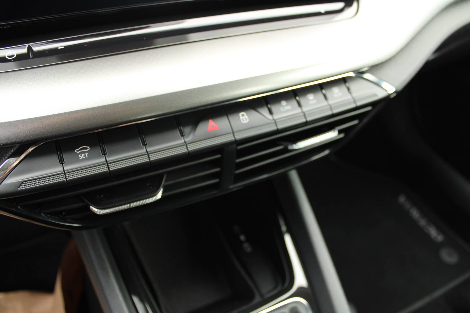 2023 Škoda Octavia Combi — fotografija 18
