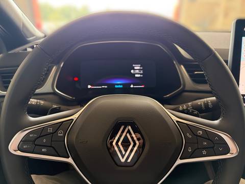 2025 Renault Captur — sličica 16