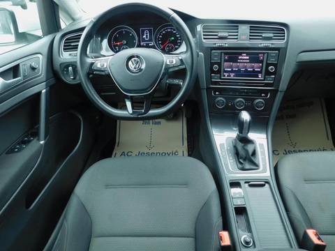 2019 Volkswagen Golf — sličica 13
