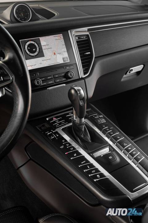 2017 Porsche Macan — sličica 24