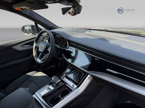 2026 Audi Q7 S line — sličica 13