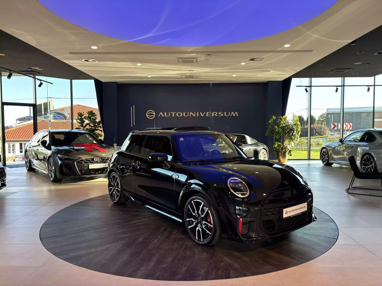 2025 Mini Cooper JCW — fotografija 12