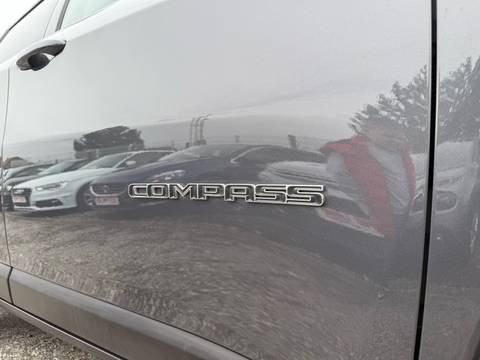 2021 Jeep Compass — sličica 10