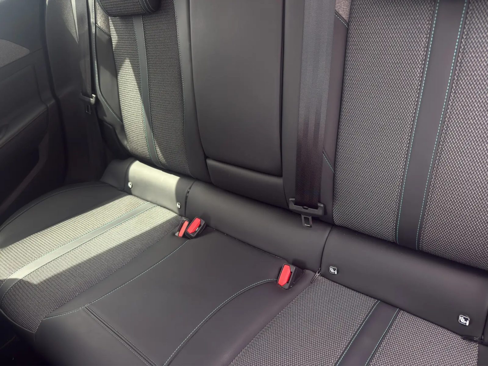 2023 Peugeot 308 — fotografija 14