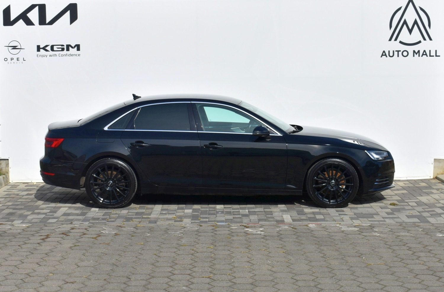 2016 Audi A4 — fotografija 5