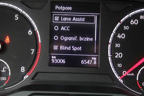 2020 Volkswagen T-Cross — sličica 22