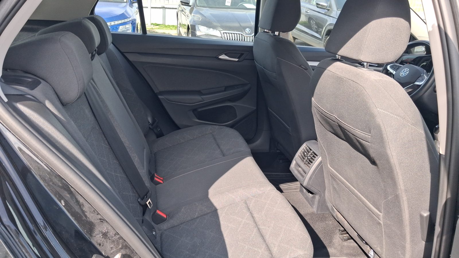 2024 Volkswagen Golf — fotografija 10
