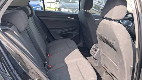 2024 Volkswagen Golf — sličica 10