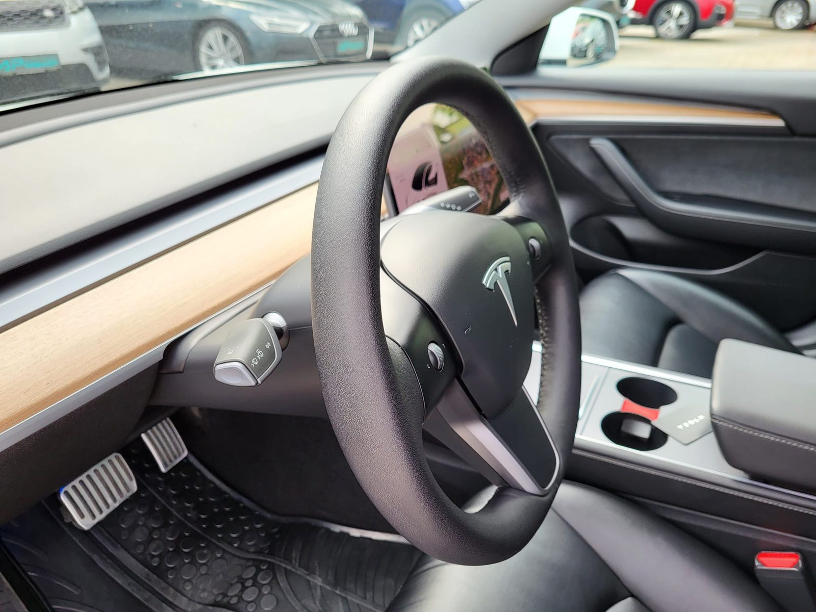 2021 Tesla Model 3 — fotografija 10