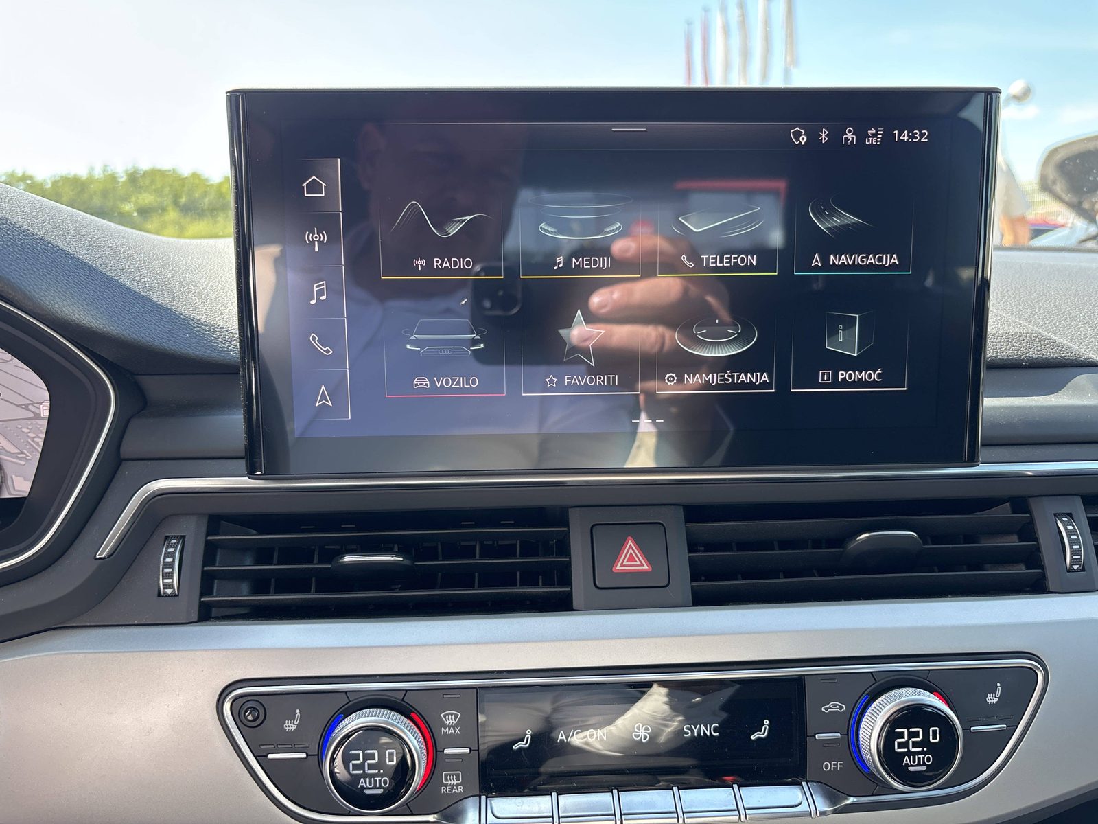 2021 Audi A4 — fotografija 27