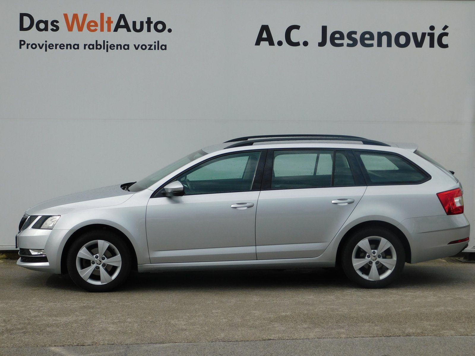2018 Škoda Octavia Combi — fotografija 6