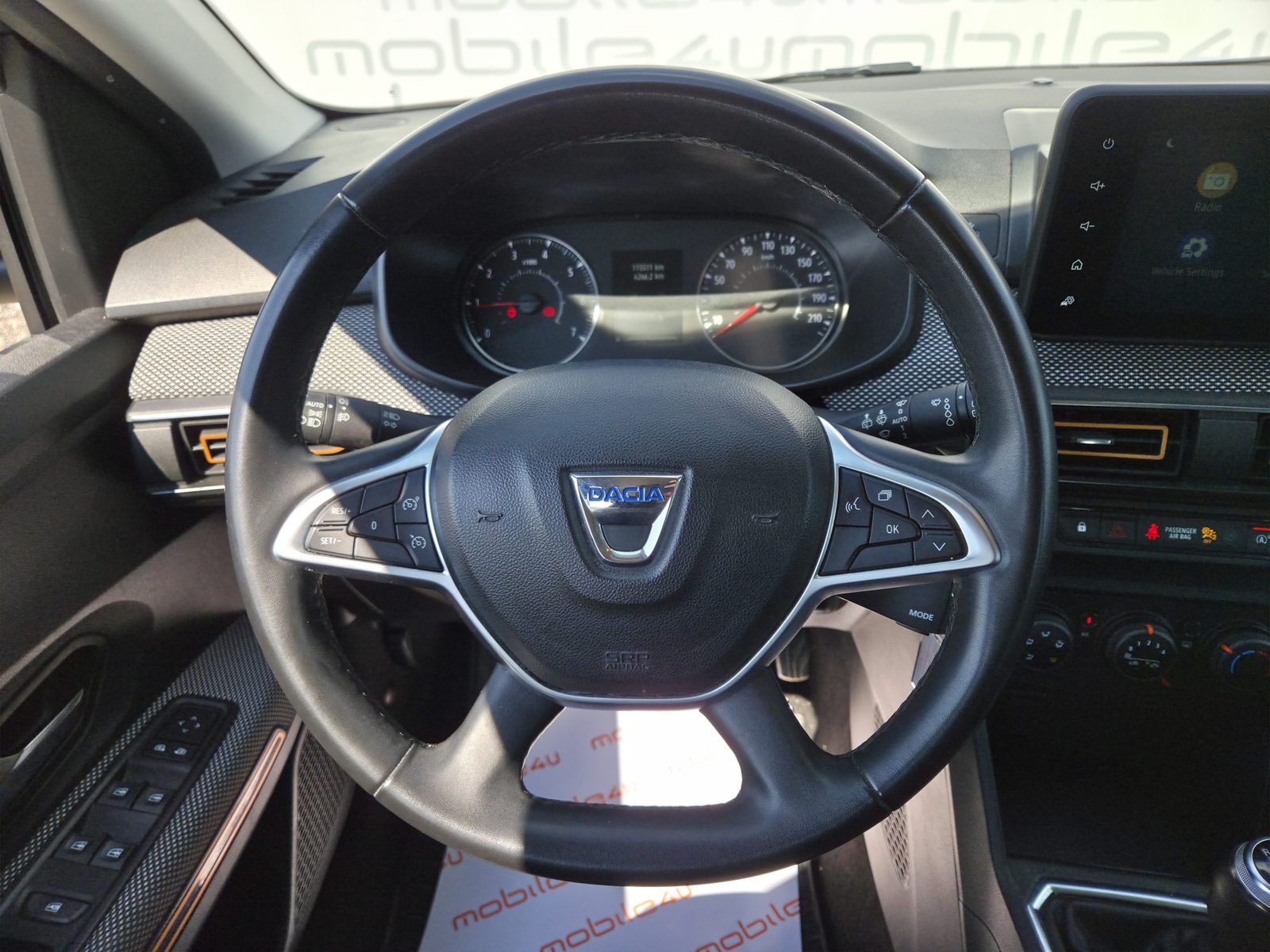 2022 Dacia Sandero — fotografija 9