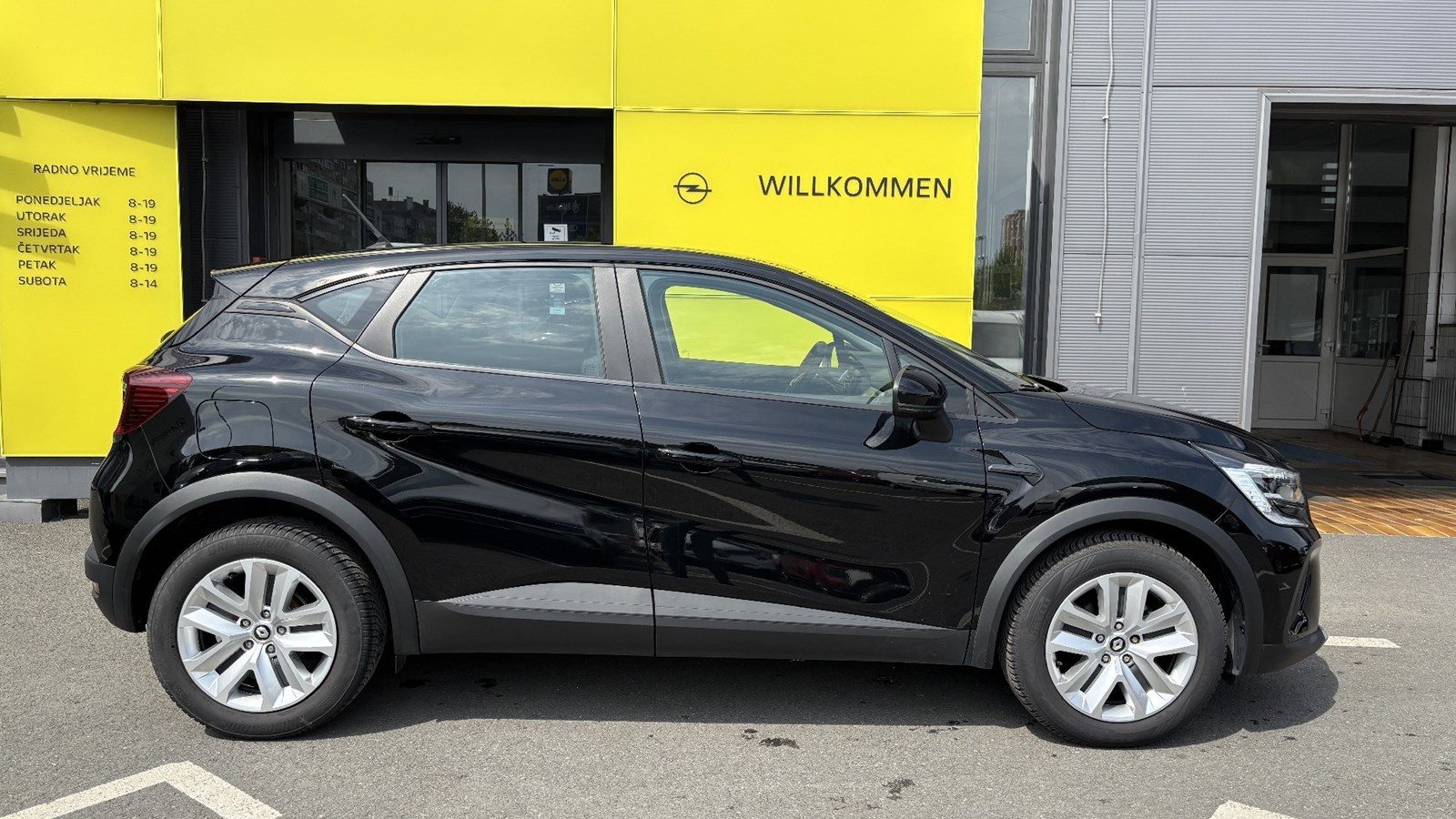 2023 Renault Captur — fotografija 6