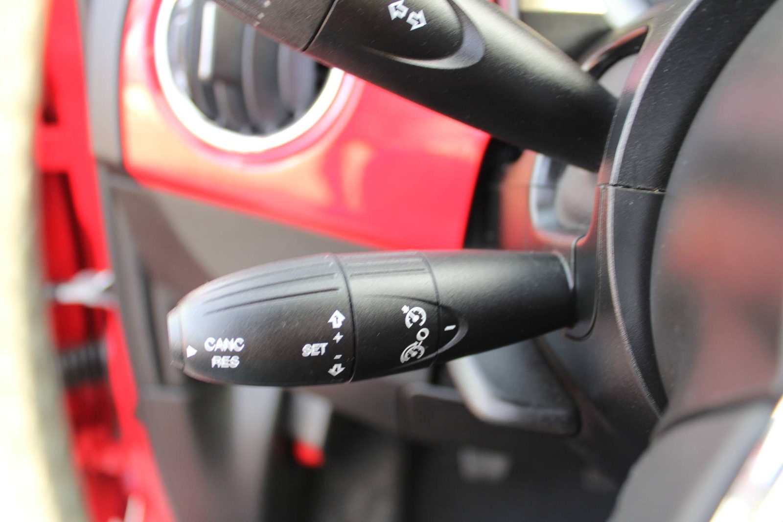 2023 Fiat 500 — fotografija 12