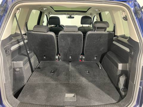 2020 Volkswagen Touran — sličica 11