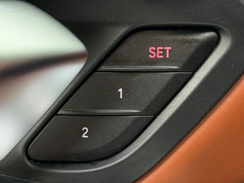 2020 BMW Serija 3 — sličica 21