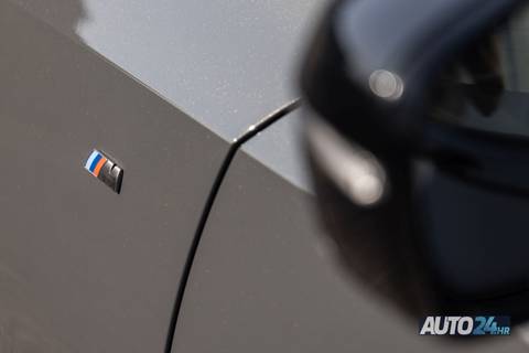 2020 BMW Serija 3 M340i — sličica 14