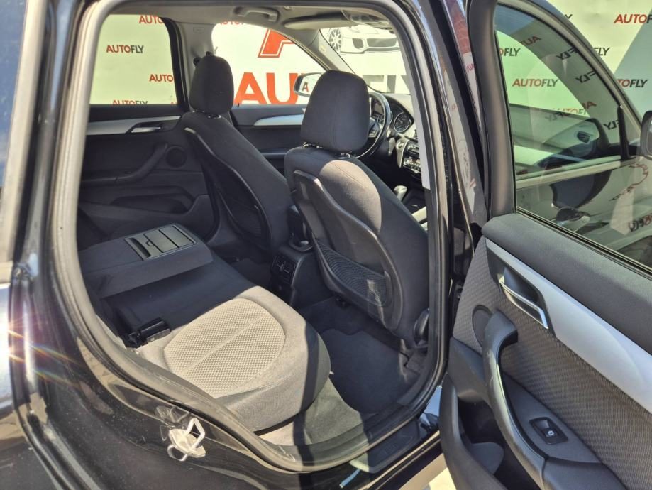 2015 BMW X1 — fotografija 13