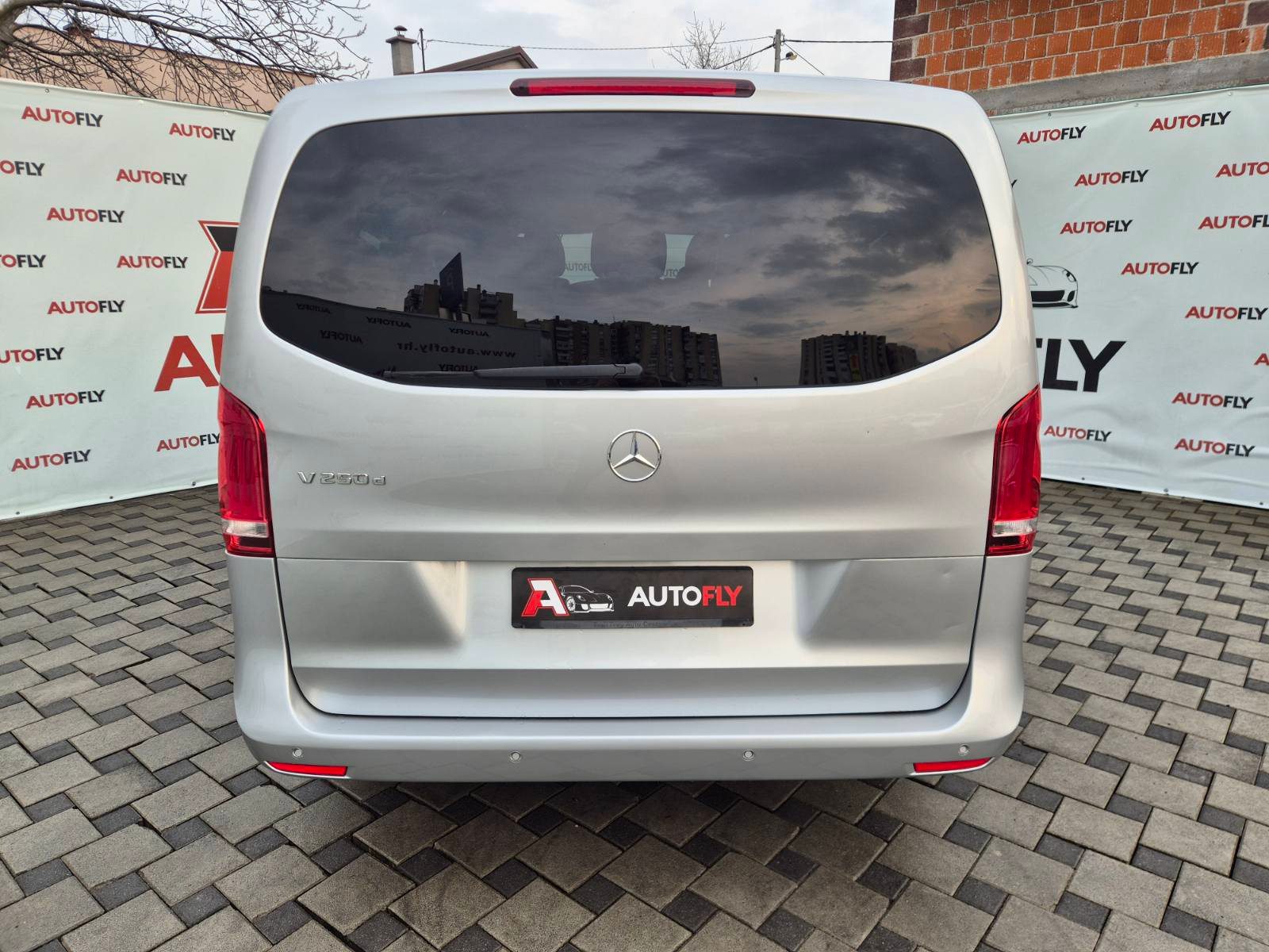 2017 Mercedes-Benz V-klasa — fotografija 7