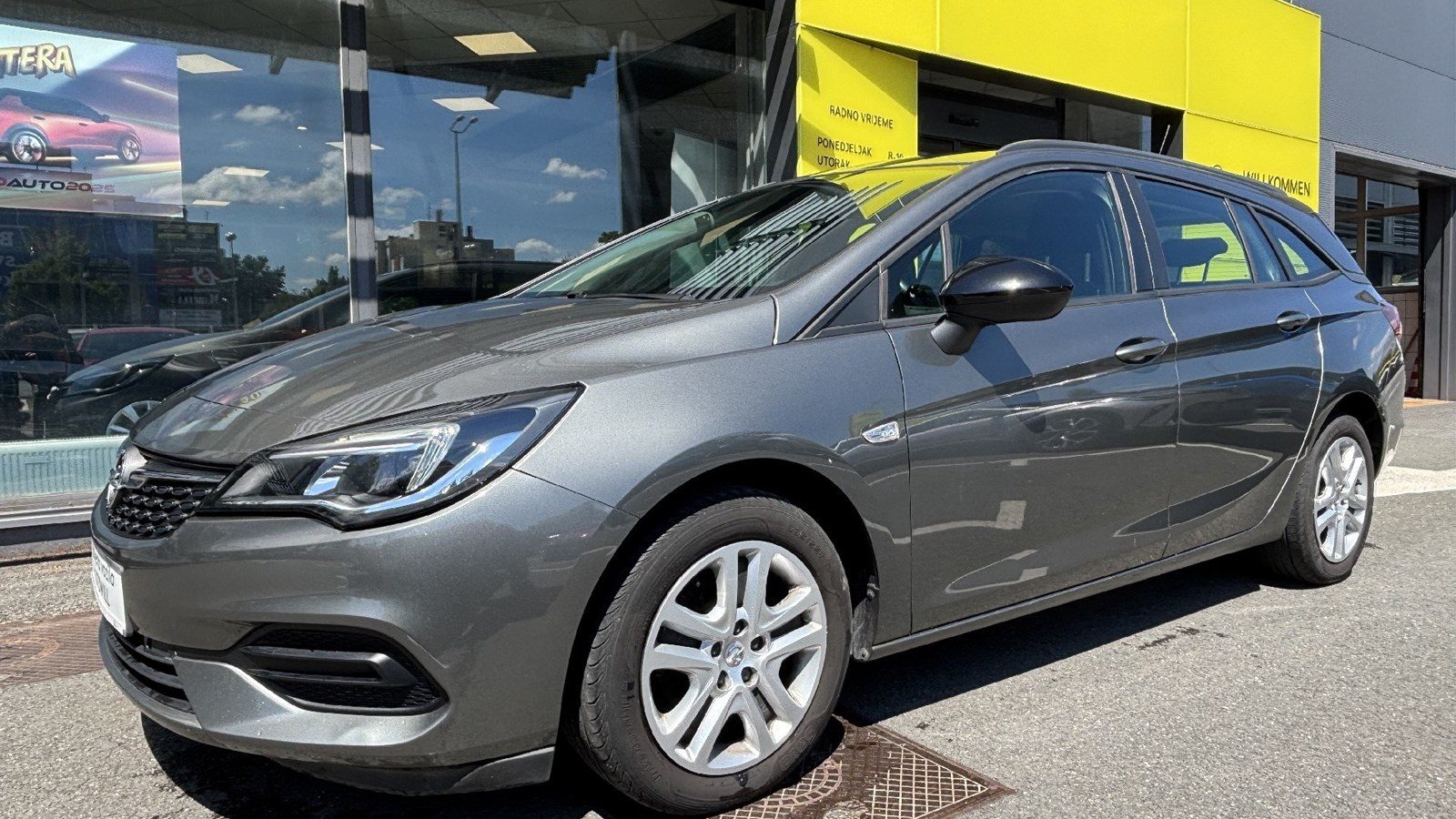 2022 Opel Astra Sports Tourer — fotografija 3