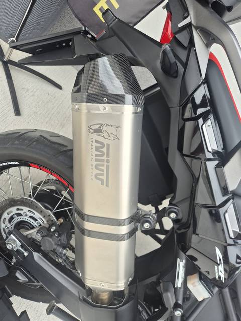 2017 Honda Africa Twin — sličica 13