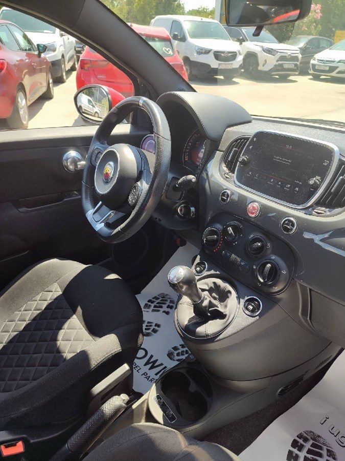 2021 Fiat Abarth — fotografija 9