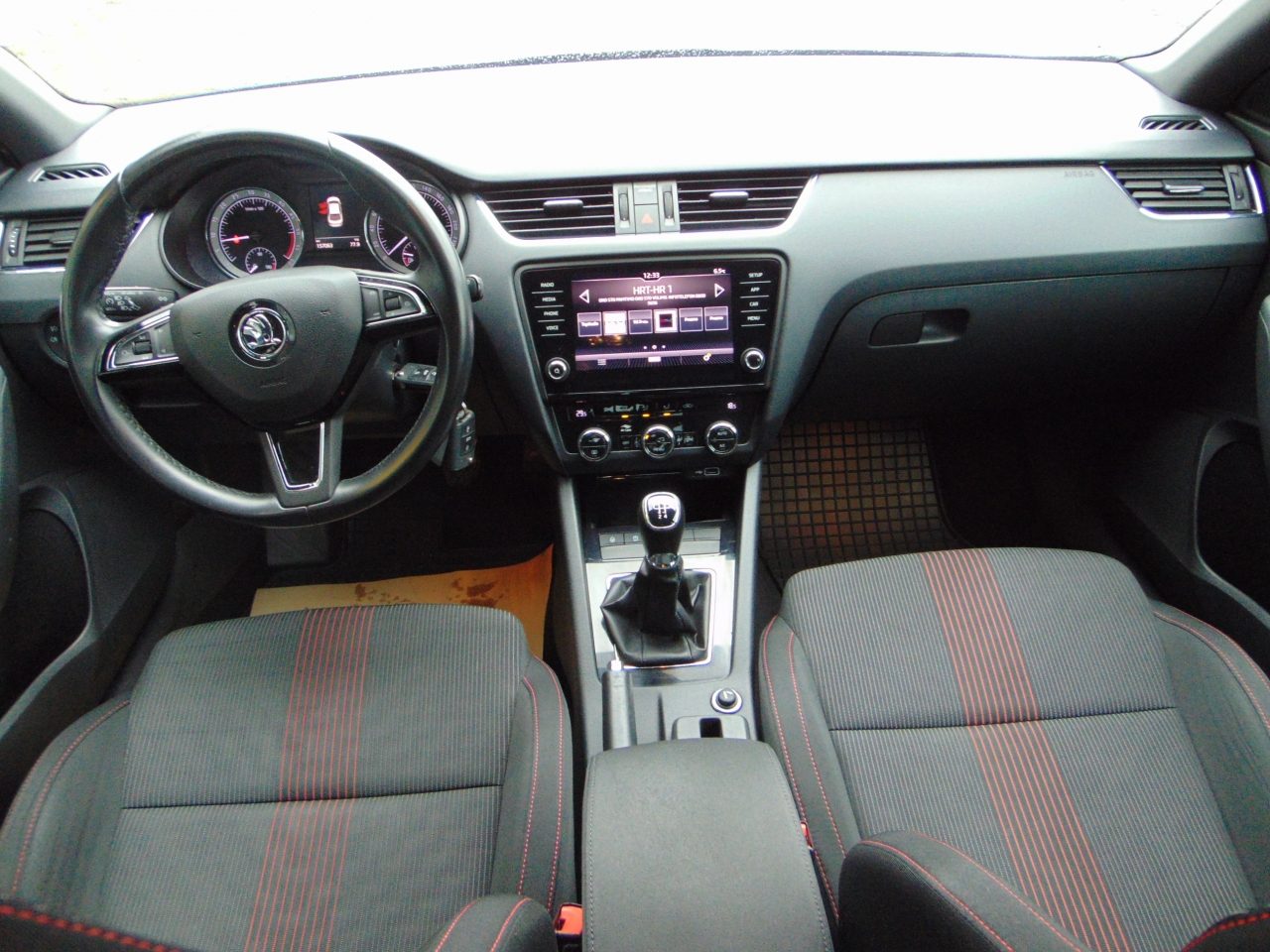 2020 Škoda Octavia — fotografija 8