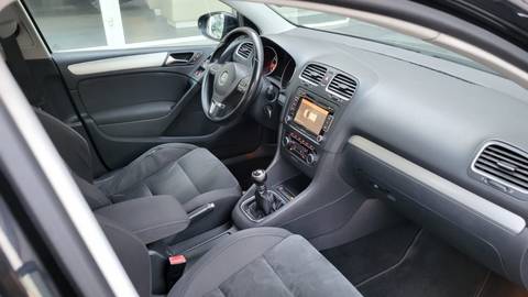 2010 Volkswagen Golf — sličica 24