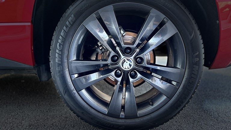 2021 Škoda Karoq — fotografija 21
