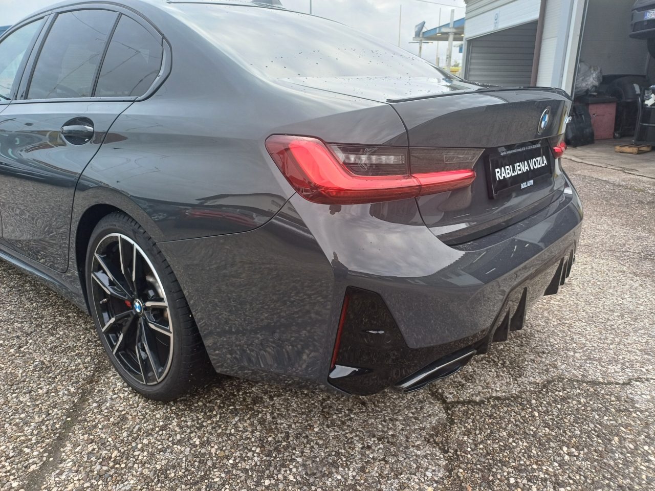 2022 BMW Serija 3 — fotografija 11